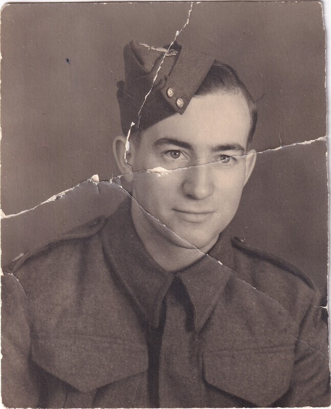 Portrait photo of W.I. (Bill) Hann in uniform, front