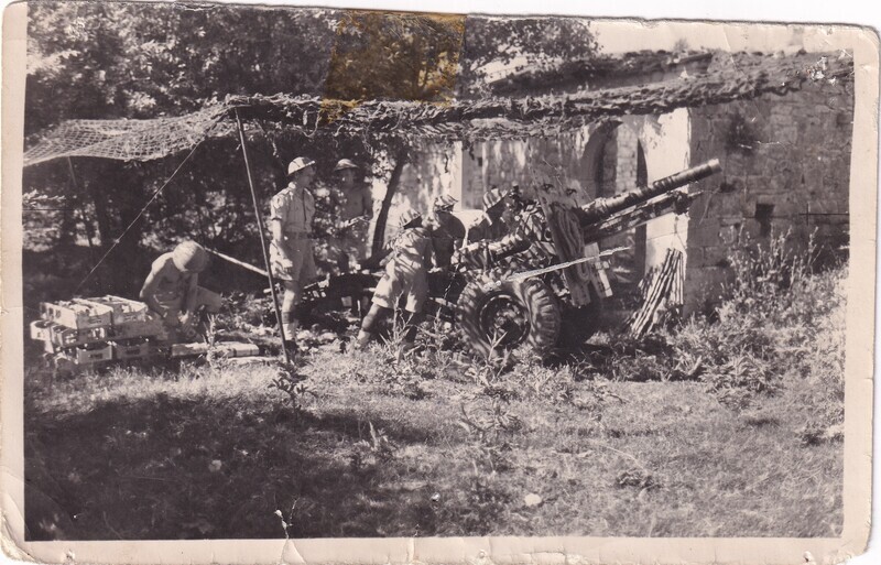 Newfoundland gun crew, front