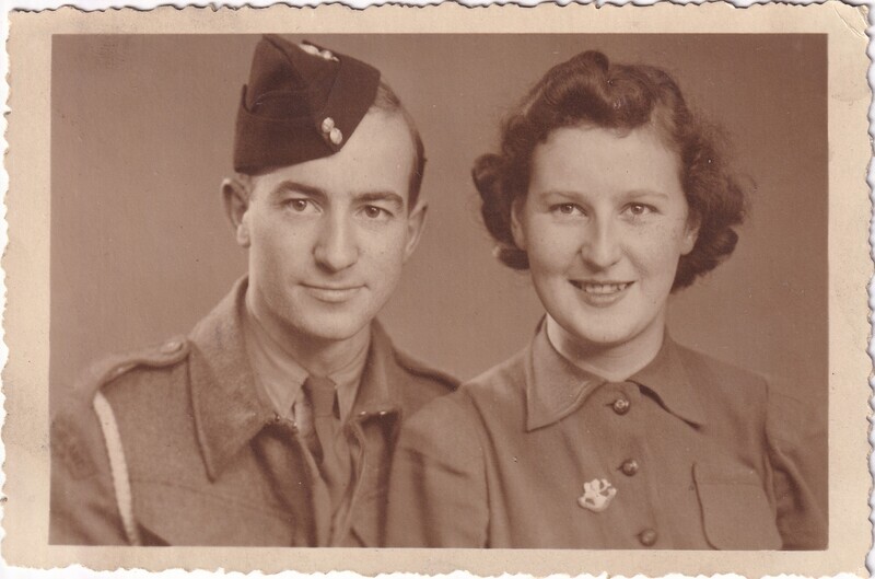 Portrait photo of W.I. (Bill) Hann and Mary Mann, front